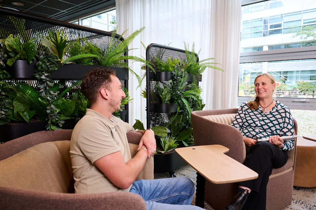 Colin en Nicolette, functioneel beheerders bij Logius