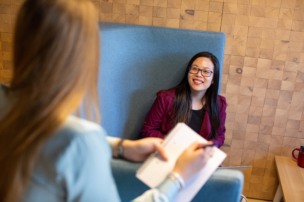 Gigi, medewerker contactcenter