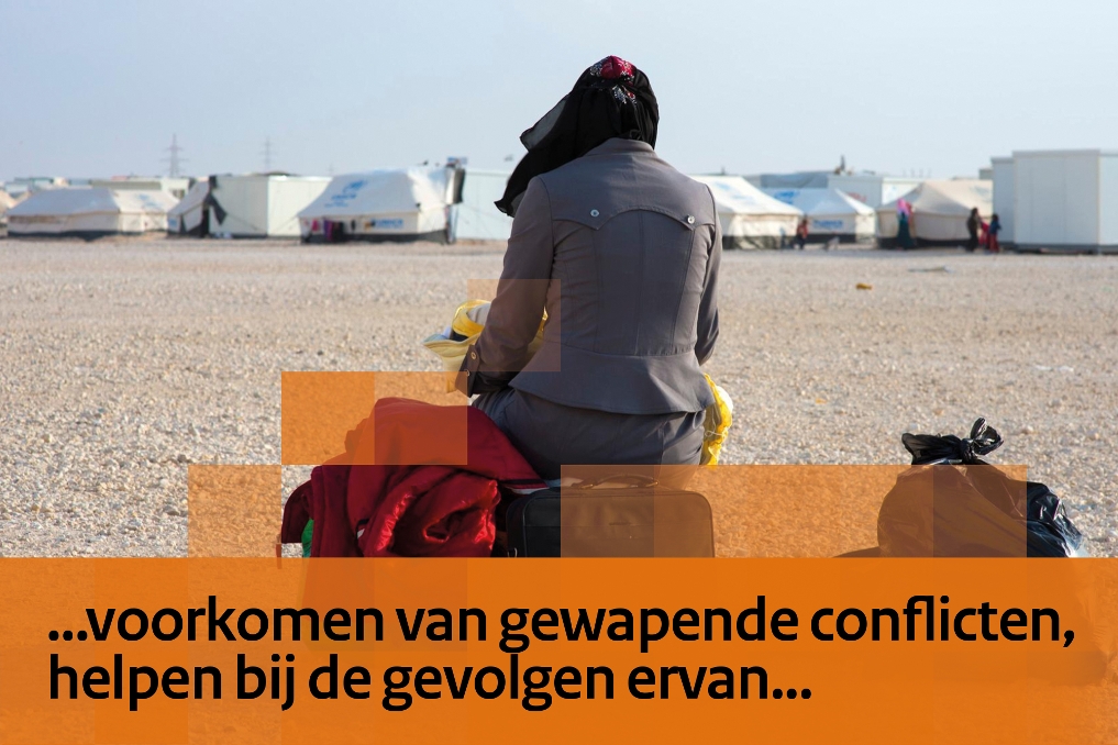 Vrouw in vluchtelingenkamp. Bij BZ werk je aan thema's als het voorkomen van gewapende conflicten, en helpen bij de gevolgen ervan