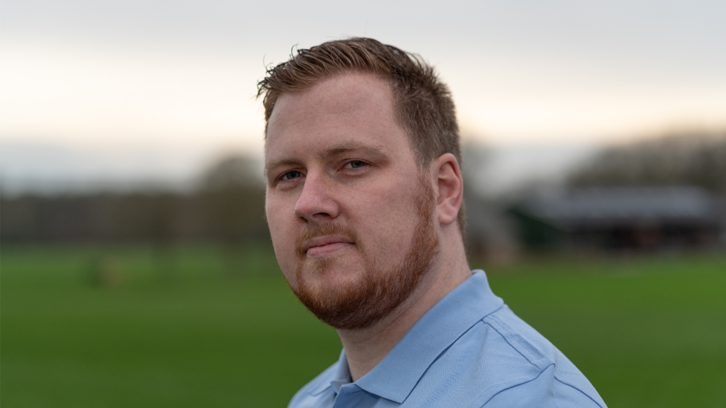 Arwin verteld 'ik kan een maand bezig zijn met een controle en toch is geen enkele dag hetzelfde'